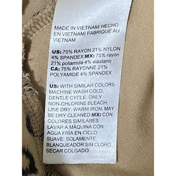 Chico's Leopard Print Ankle Pull On Knit Pants Women Size 2 US 12 Crop Leggings - Picture 5 of 5